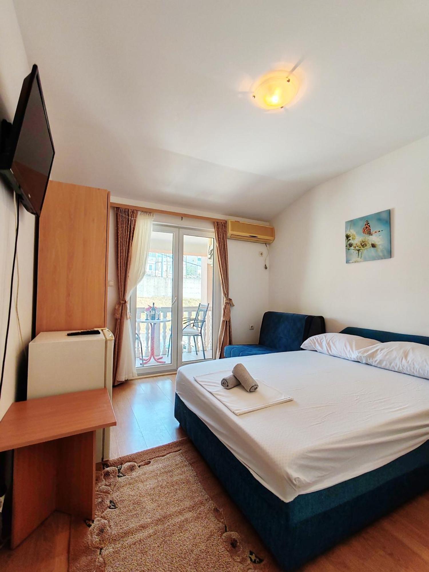 Apartment & Rooms Tempera Neum Pokoj fotografie