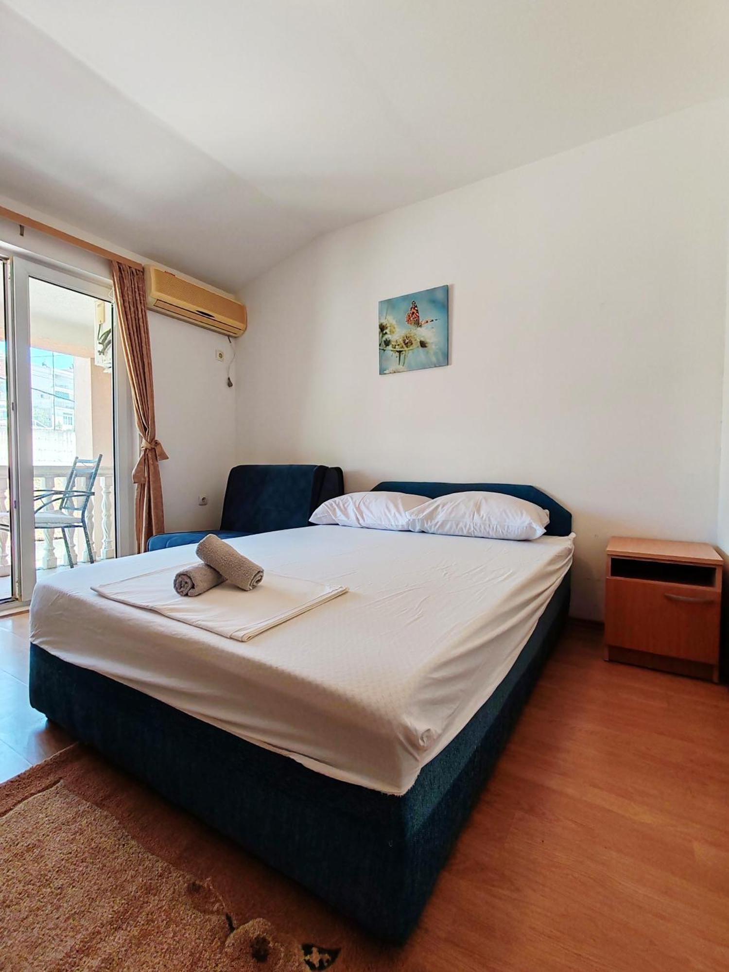 Apartment & Rooms Tempera Neum Pokoj fotografie